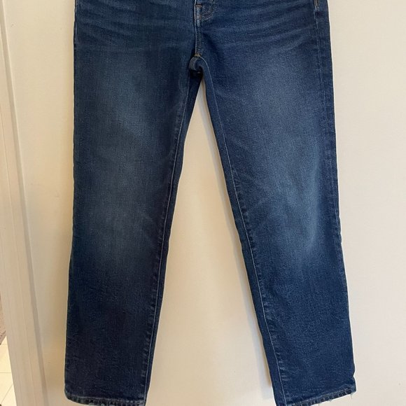 MID-RISE CLASSIC STRAIGHT JEANS IN CARSONDALE WASH - Picture 2 of 4